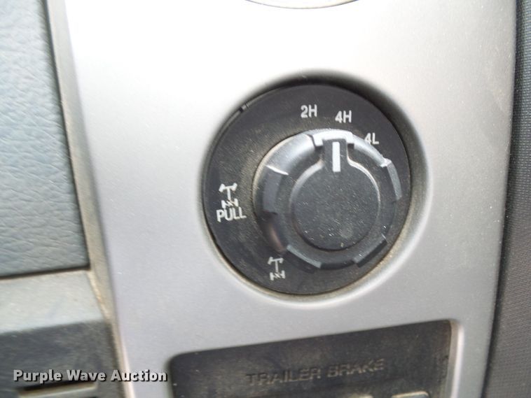 image for item DG5692 2013 Ford F150 XLT  SuperCab pickup truck