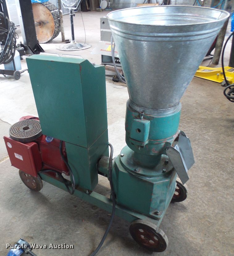 image for item DG5699 Pellet Pro Mfg. PP600 pellet maker