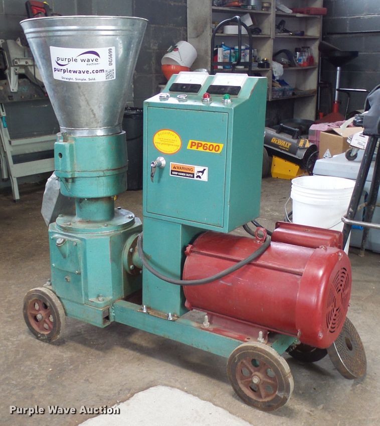 image for item DG5699 Pellet Pro Mfg. PP600 pellet maker