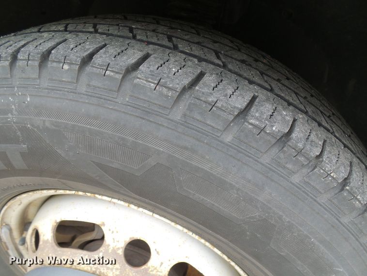 image for item DG5704 2008 Dodge Sprinter 3500  shuttle bus