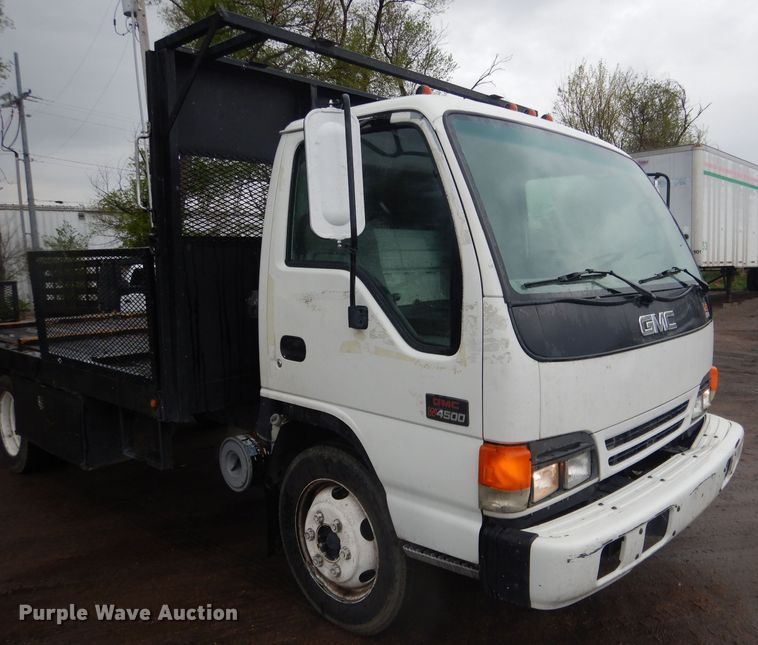 image for item DG5976 2002 GMC W4500  flatbed truck