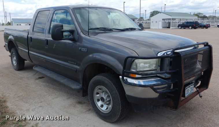 image for item DG5983 2002 Ford F250 Super Duty  Crew Cab pickup truck