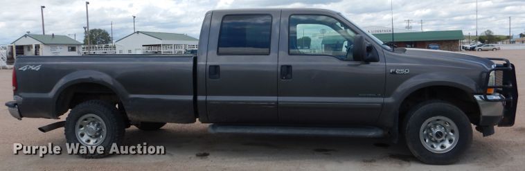 image for item DG5983 2002 Ford F250 Super Duty  Crew Cab pickup truck