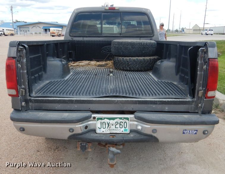 image for item DG5983 2002 Ford F250 Super Duty  Crew Cab pickup truck