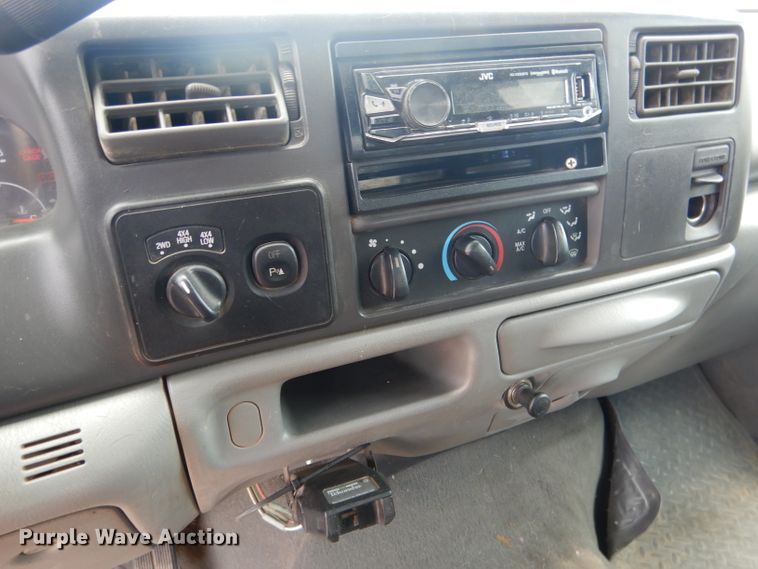 image for item DG5983 2002 Ford F250 Super Duty  Crew Cab pickup truck