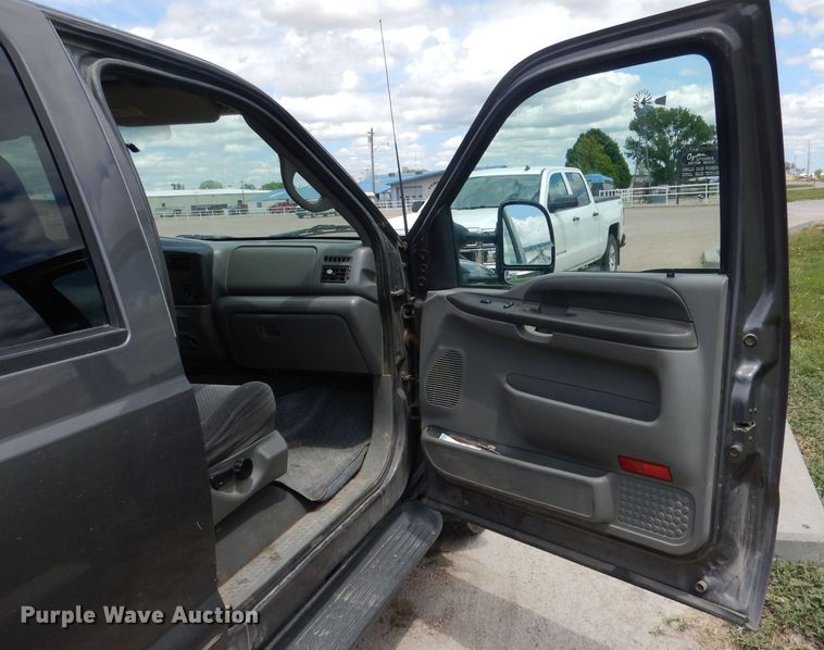 image for item DG5983 2002 Ford F250 Super Duty  Crew Cab pickup truck