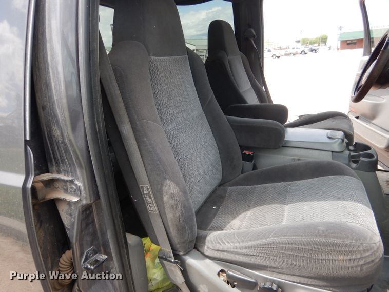 image for item DG5983 2002 Ford F250 Super Duty  Crew Cab pickup truck