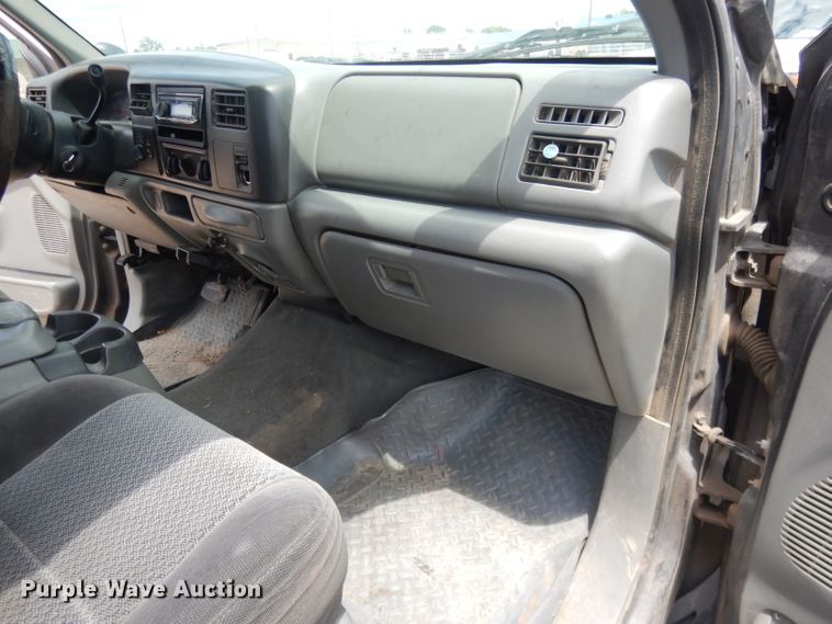 image for item DG5983 2002 Ford F250 Super Duty  Crew Cab pickup truck