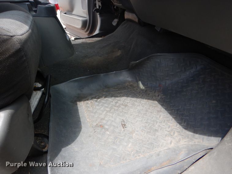 image for item DG5983 2002 Ford F250 Super Duty  Crew Cab pickup truck