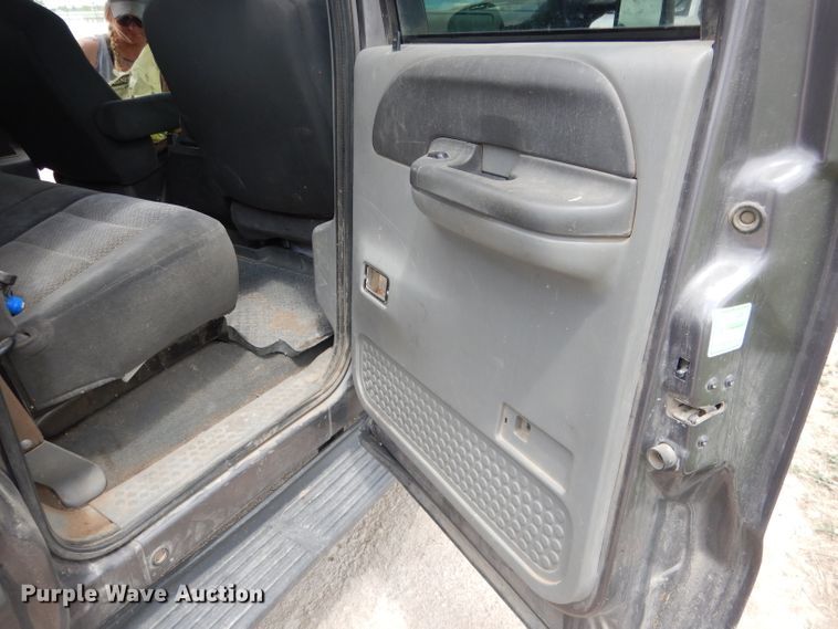 image for item DG5983 2002 Ford F250 Super Duty  Crew Cab pickup truck