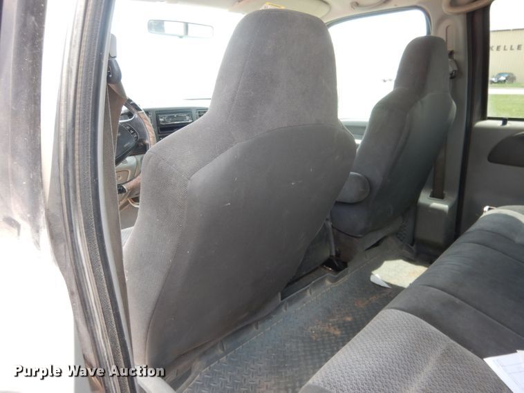 image for item DG5983 2002 Ford F250 Super Duty  Crew Cab pickup truck