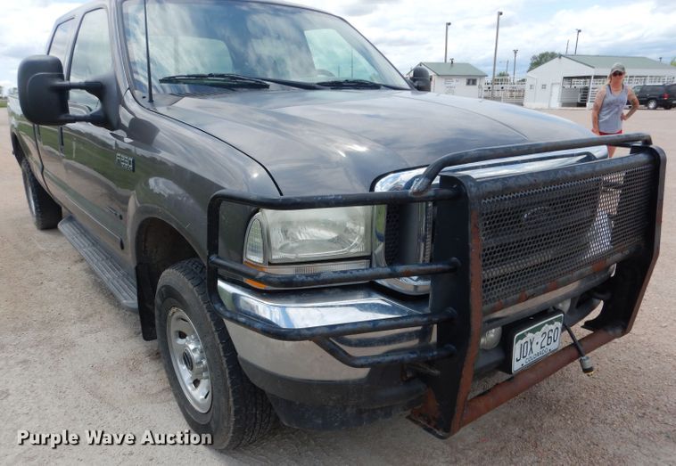 image for item DG5983 2002 Ford F250 Super Duty  Crew Cab pickup truck