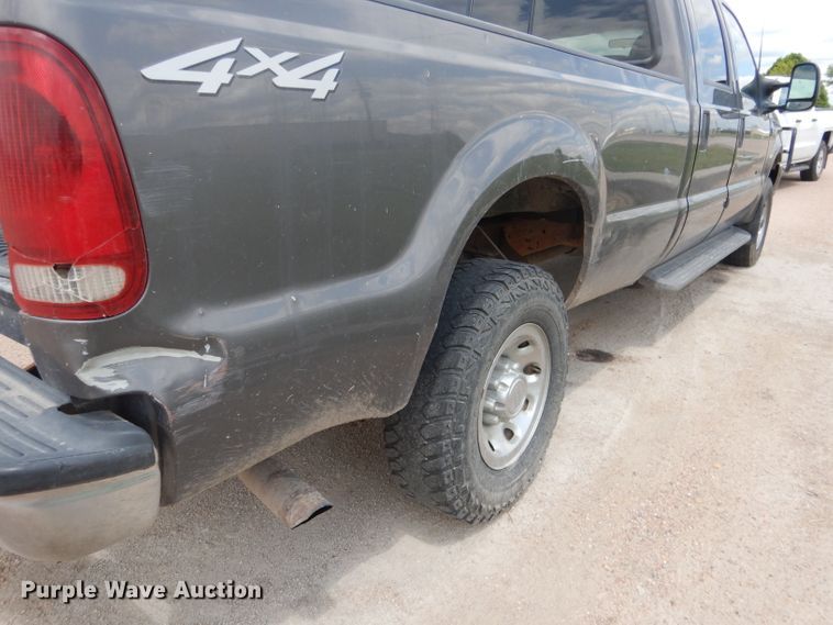 image for item DG5983 2002 Ford F250 Super Duty  Crew Cab pickup truck