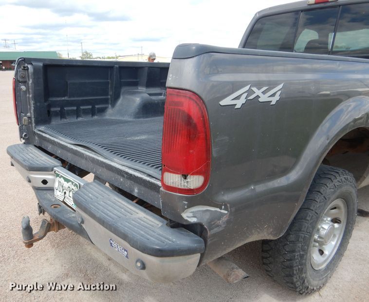 image for item DG5983 2002 Ford F250 Super Duty  Crew Cab pickup truck