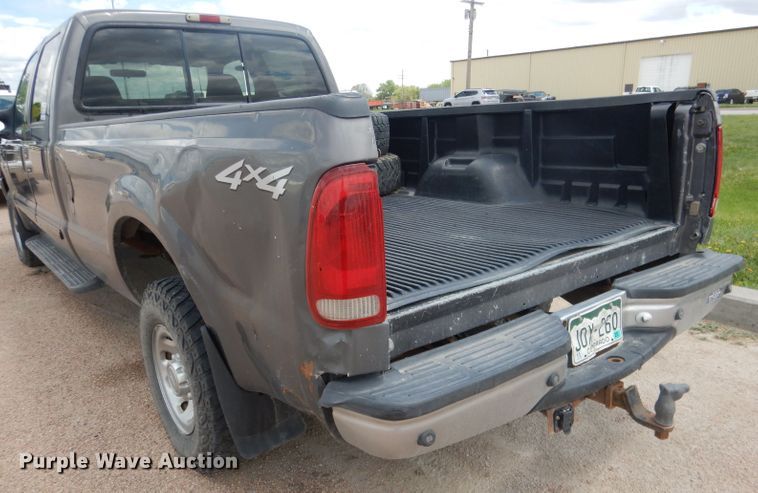 image for item DG5983 2002 Ford F250 Super Duty  Crew Cab pickup truck