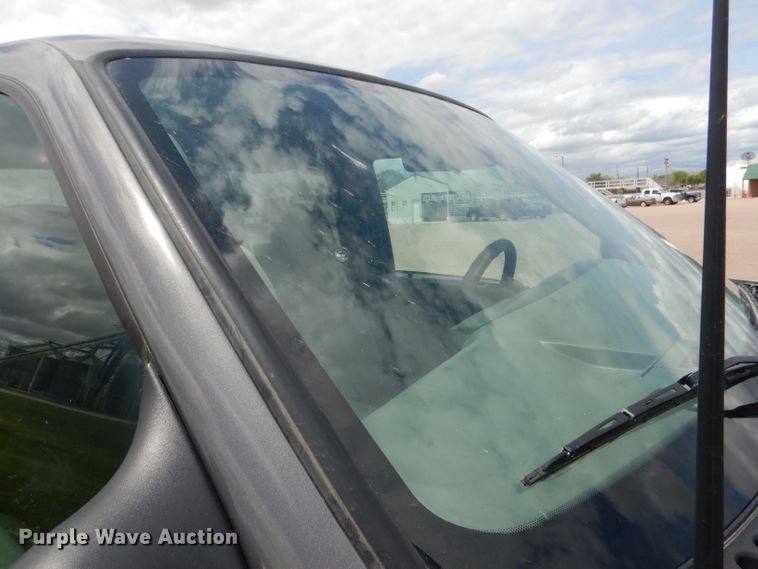 image for item DG5983 2002 Ford F250 Super Duty  Crew Cab pickup truck