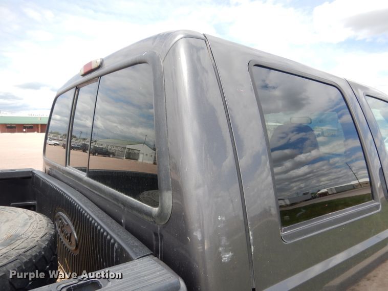 image for item DG5983 2002 Ford F250 Super Duty  Crew Cab pickup truck