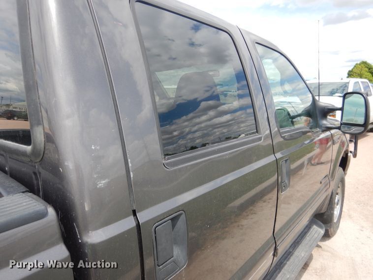 image for item DG5983 2002 Ford F250 Super Duty  Crew Cab pickup truck