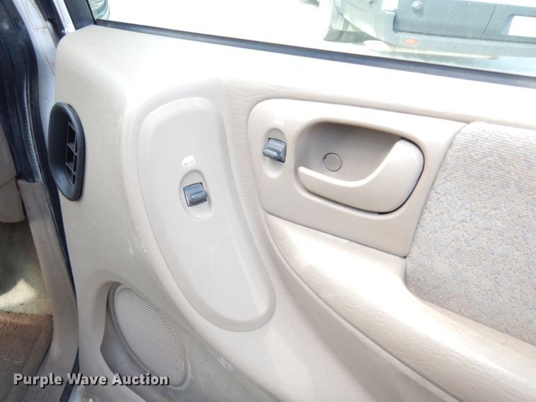 image for item DG6486 2001 Dodge Grand Caravan Sport  handicap accessible van