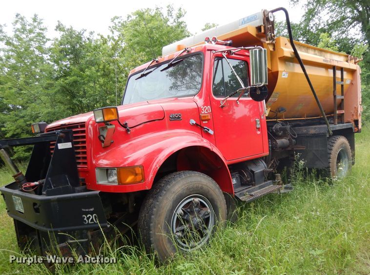 image for item DG6787 1998 International 4900  dump truck