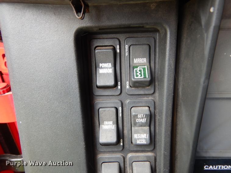 image for item DG6787 1998 International 4900  dump truck