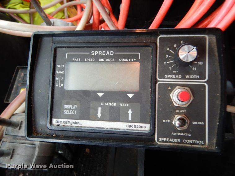 image for item DG6787 1998 International 4900  dump truck