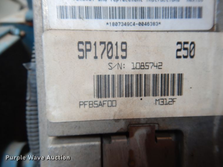 image for item DG6787 1998 International 4900  dump truck