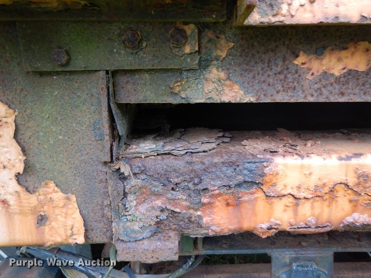 image for item DG6787 1998 International 4900  dump truck