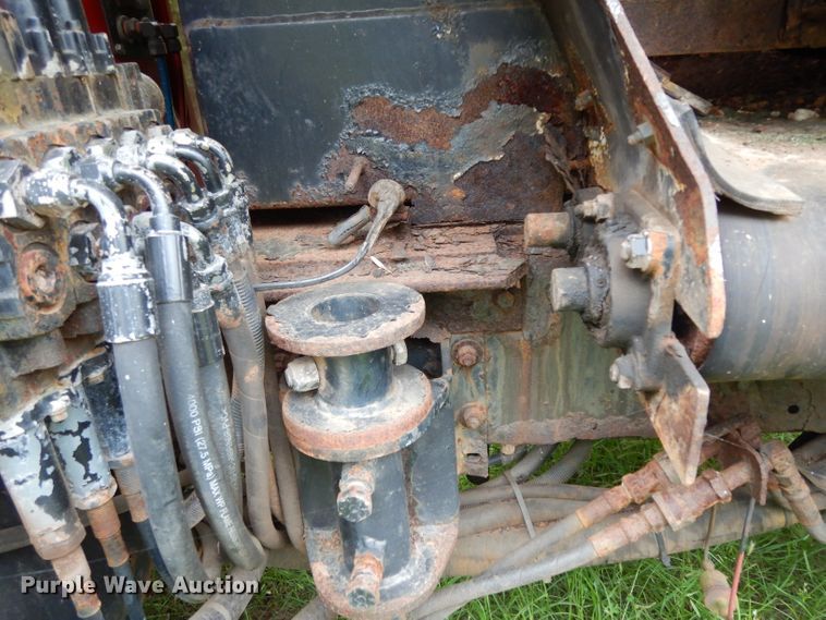 image for item DG6787 1998 International 4900  dump truck