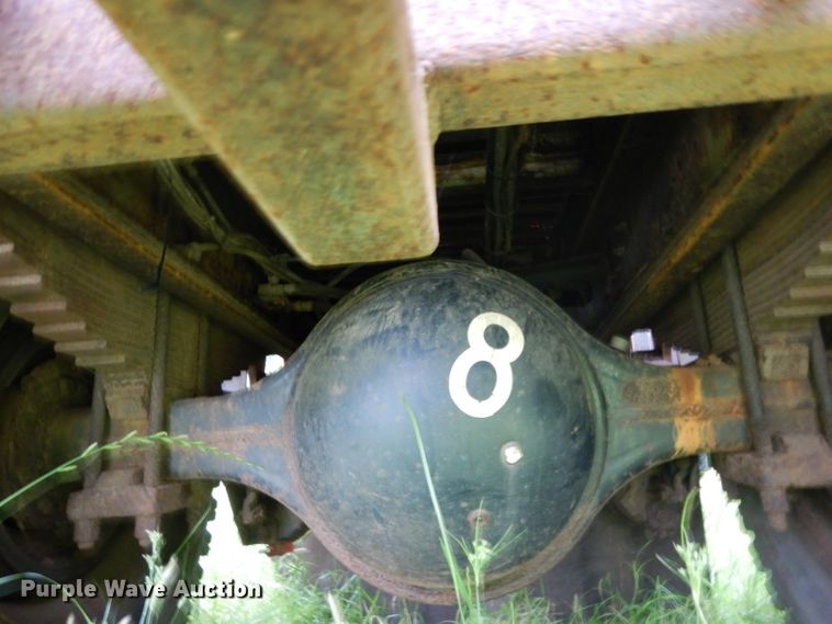 image for item DG6787 1998 International 4900  dump truck