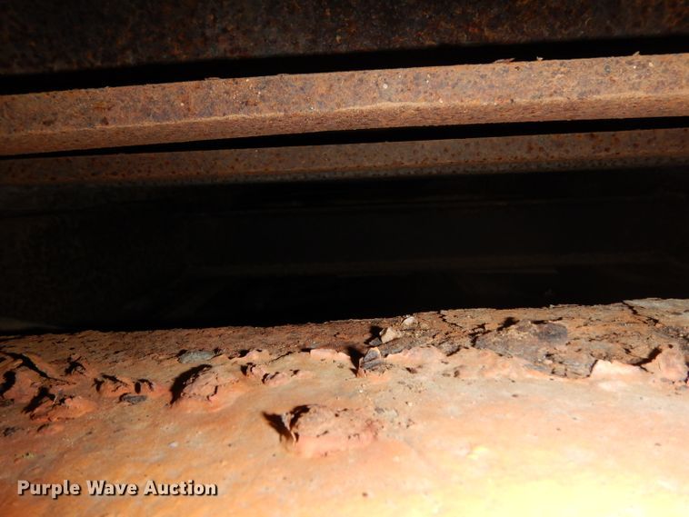 image for item DG6787 1998 International 4900  dump truck