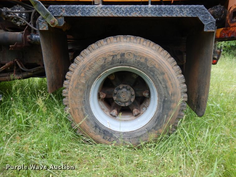 image for item DG6787 1998 International 4900  dump truck