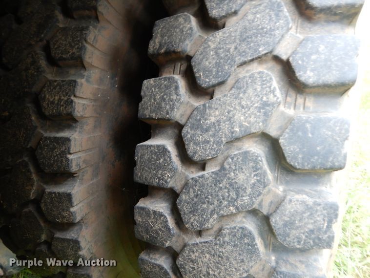 image for item DG6787 1998 International 4900  dump truck