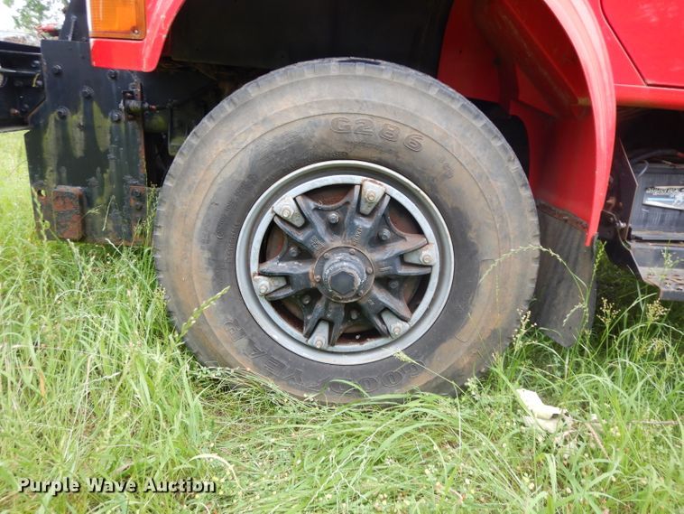 image for item DG6787 1998 International 4900  dump truck