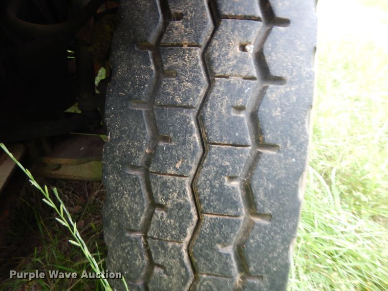 image for item DG6787 1998 International 4900  dump truck