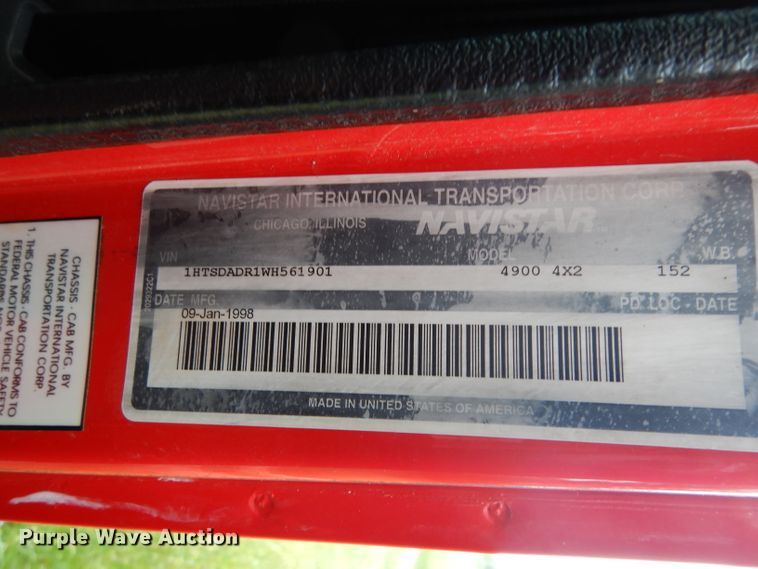 image for item DG6787 1998 International 4900  dump truck