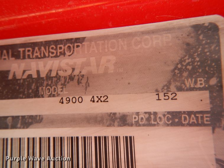 image for item DG6787 1998 International 4900  dump truck