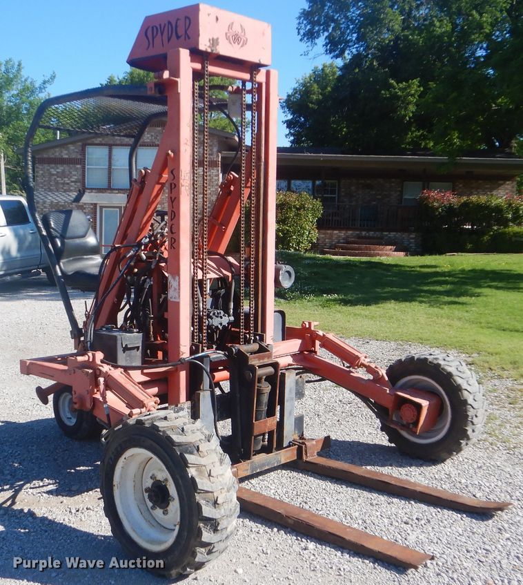 image for item DG8589 Spyder  forklift