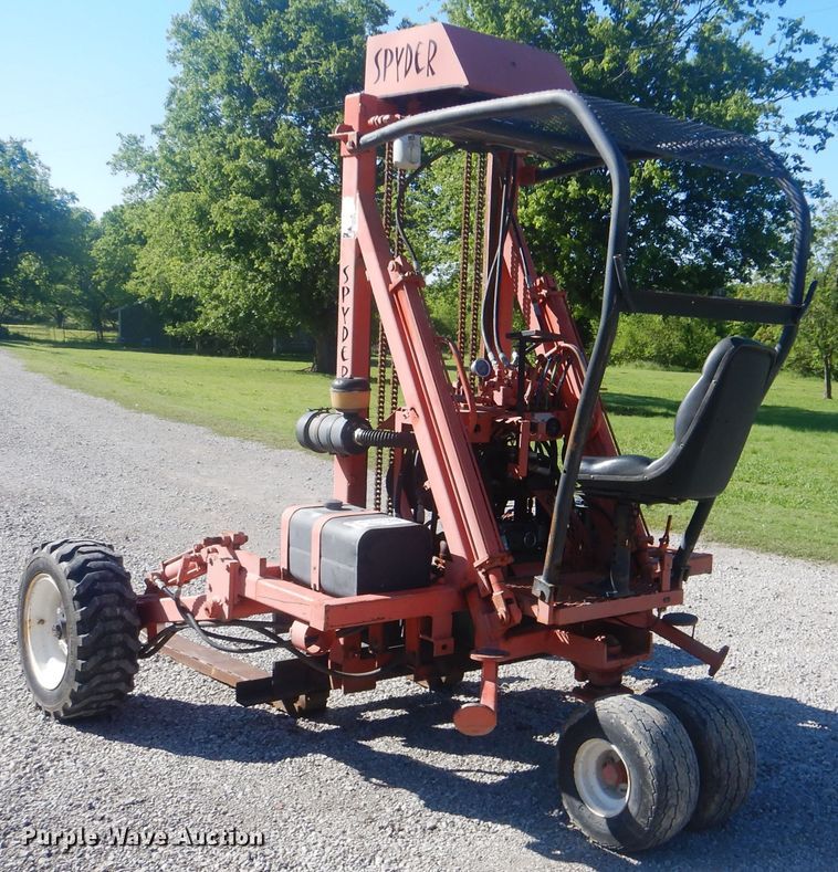 image for item DG8589 Spyder  forklift