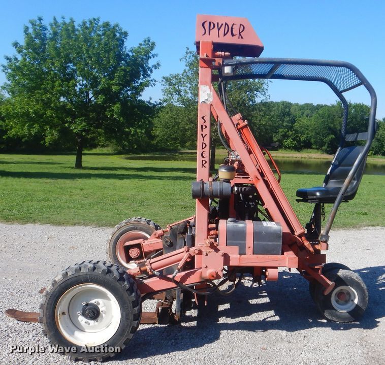 image for item DG8589 Spyder  forklift