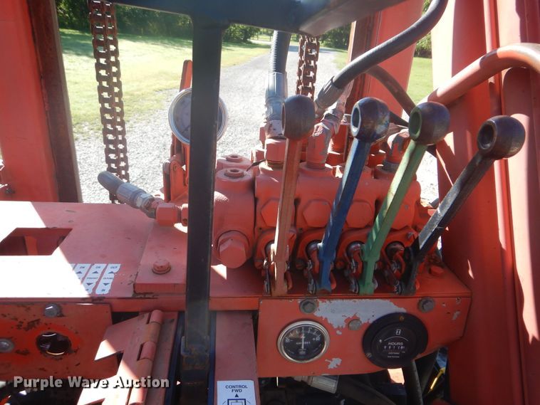 image for item DG8589 Spyder  forklift