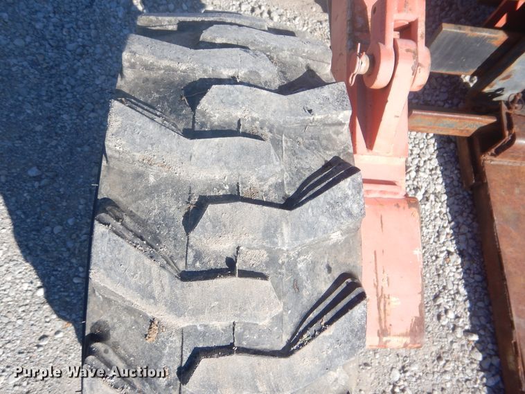 image for item DG8589 Spyder  forklift