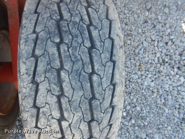 image for item DG8589 Spyder  forklift