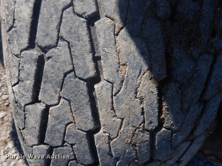 image for item DG8589 Spyder  forklift