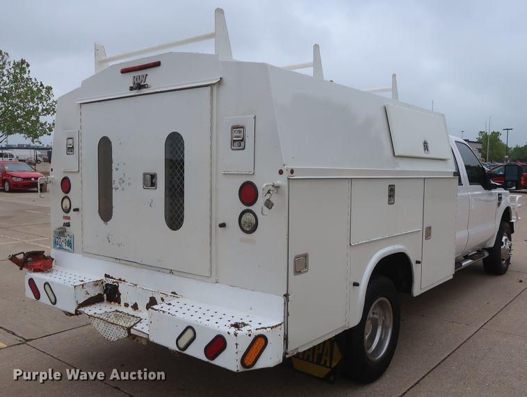 image for item DH0898 2010 Ford F350 Super Duty Lariat  Crew Cab utility bed pickup truck