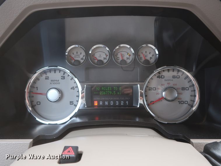 image for item DH0898 2010 Ford F350 Super Duty Lariat  Crew Cab utility bed pickup truck