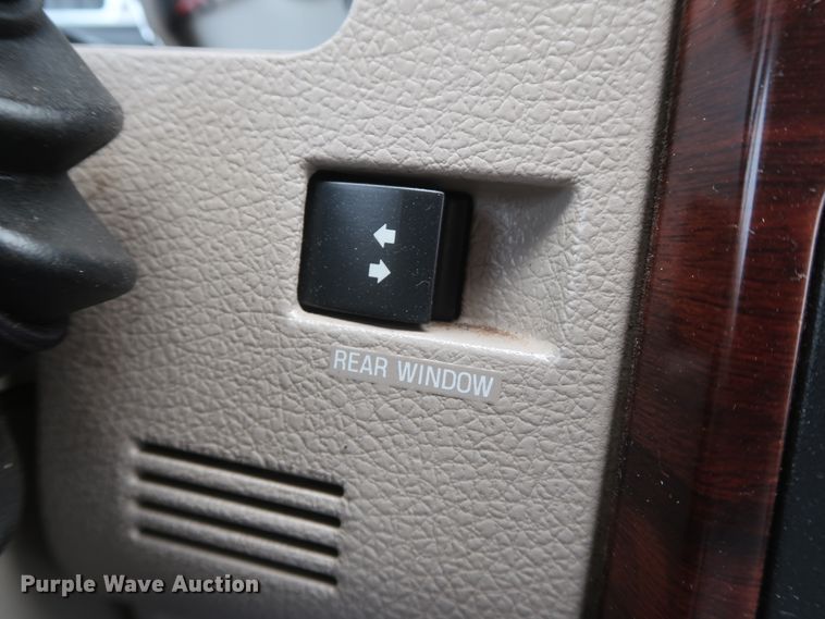 image for item DH0898 2010 Ford F350 Super Duty Lariat  Crew Cab utility bed pickup truck