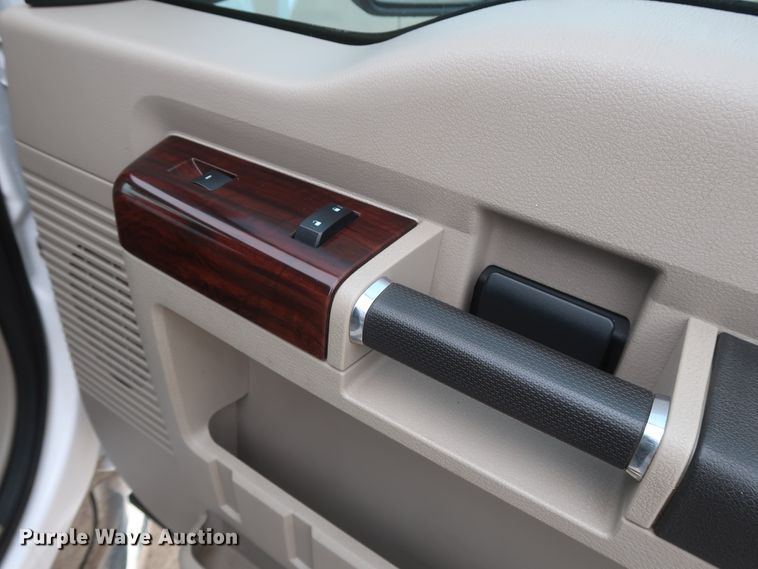 image for item DH0898 2010 Ford F350 Super Duty Lariat  Crew Cab utility bed pickup truck