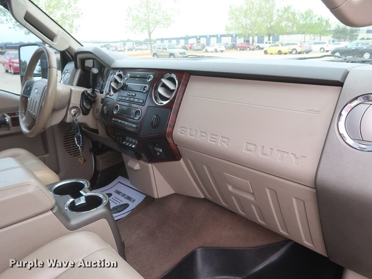 image for item DH0898 2010 Ford F350 Super Duty Lariat  Crew Cab utility bed pickup truck