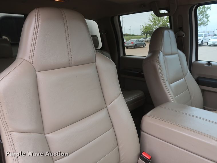 image for item DH0898 2010 Ford F350 Super Duty Lariat  Crew Cab utility bed pickup truck